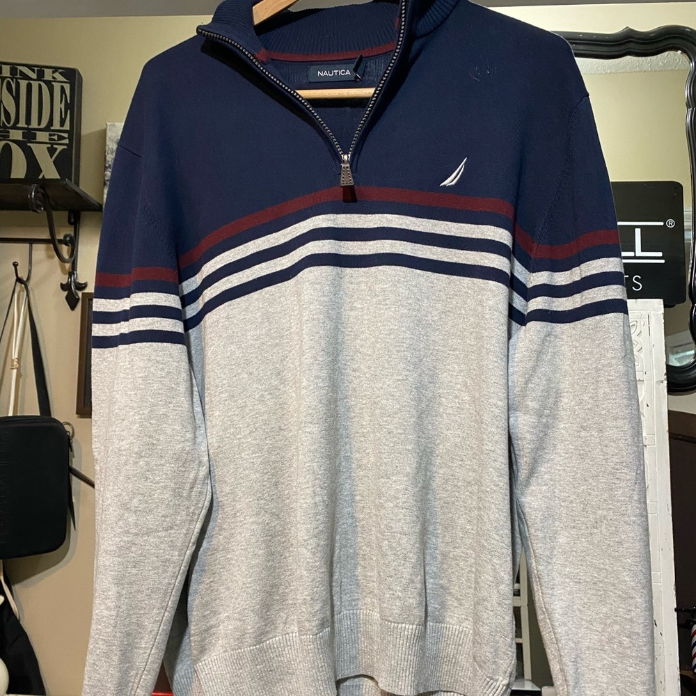 Nautica Men’s Size XLarge Navy Blue and Grey sweater